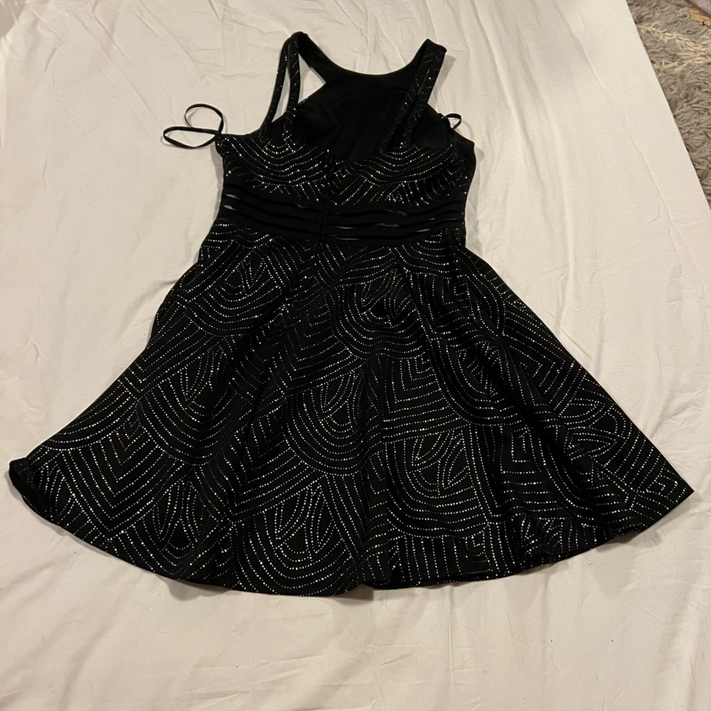 Cute sparkly dress! Never worn, size 9
